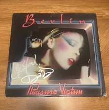 * BERLIN * signed vinyl album * PLEASURE VICTIM * TERRI NUNN, JOHN & DAVID *