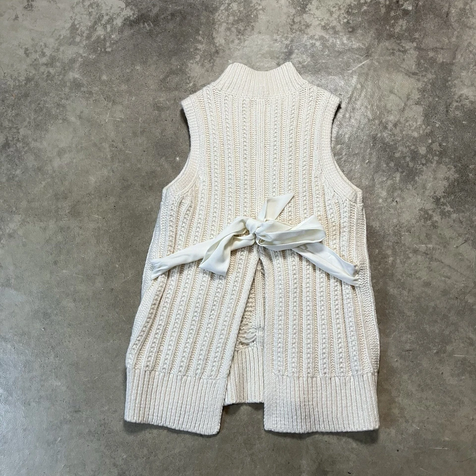 Suéter Club Monaco para mujer pequeño pequeño marfil tejido con cable lazo trasero sin mangas Foto 4 de 4