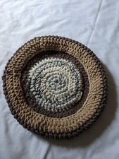 Cat dog crochet bed 16" round handmade soft cushioned blanket yarn new B24
