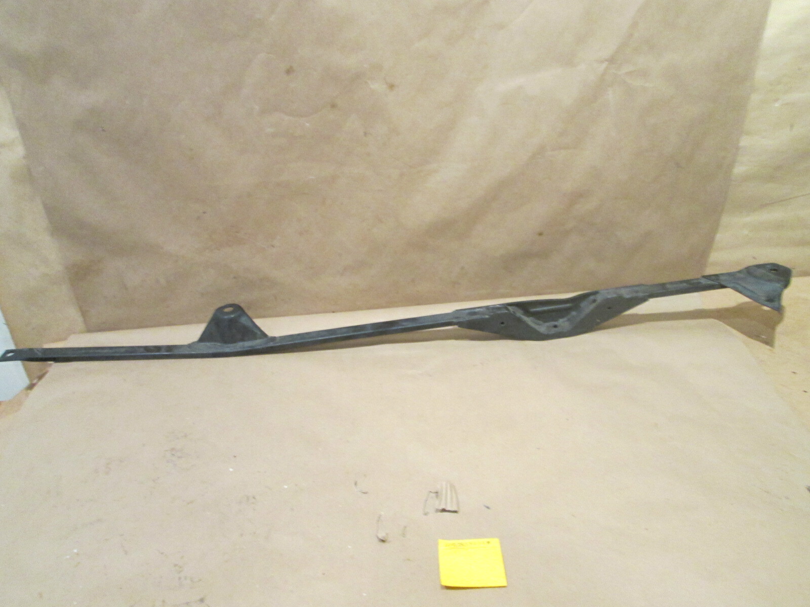 Lamborghini Urus- RH Brace Underbody  P/N 4M0803228B