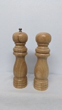  A3:4 Natural Wood Salt Shaker  Pepper Mill New Without Box 