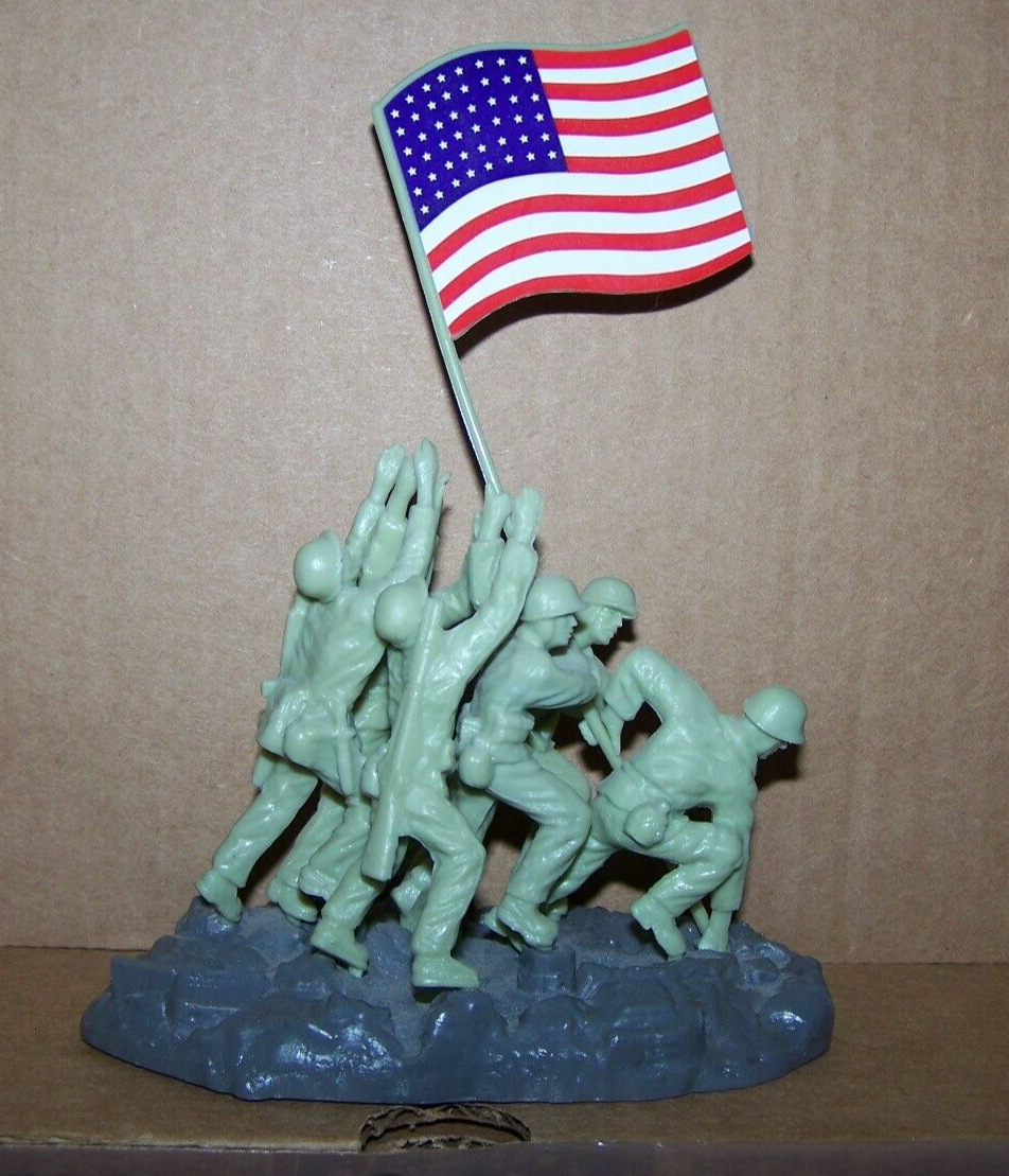 BMC WWII Iwo Jima U.S. Flag Raising plastic toy Figure Set; Marx Timmee MPC 1/32 eBay