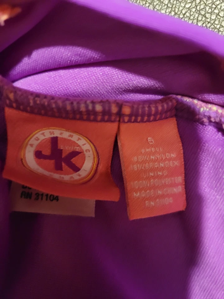 JK Girls Colorful Swimsuit With Flamingo And Hearts Size 5 - Image 3 of 3