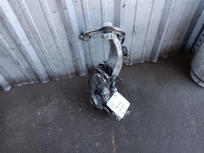 Juego de brazo de control de nudillo de suspensión delantera izquierda 17-20 BMW G30 540i M550i Foto 2 de 4