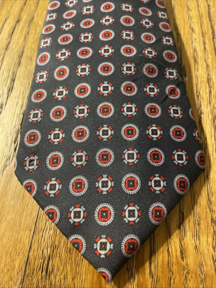 Vintage EUC Leonardo Men’s Satin Poly Foulard Tie Necktie USA - Image 2 of 4