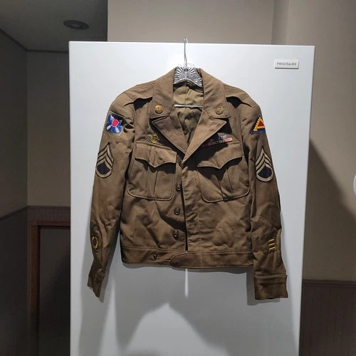 1944 WW2 WWll Military Uniform IKE Jacket 38R 7th Army 83rd Infantry Signal Corp