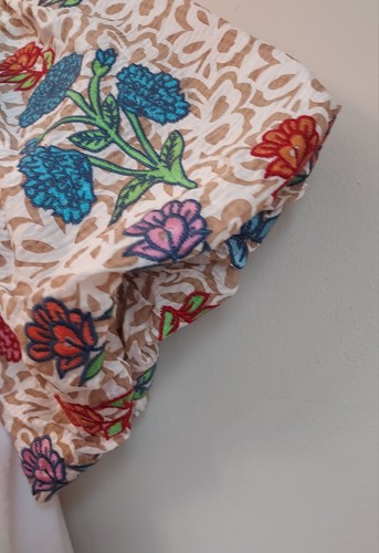 THML besticktes kurzes Blusentop mit Puffärmeln Größe Large weiß - Bild 3 von 9