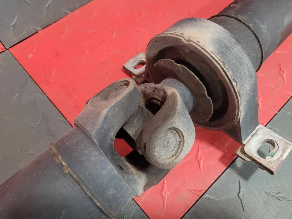 Cadillac SRX 2010-2016 AWD hélice del eje de transmisión trasero OEM #22885388 AANP Foto 4 de 4