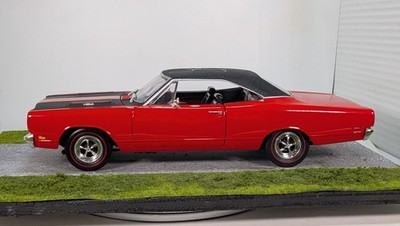 1/18 diecast 1969 Plymouth Roadrunner John Force 