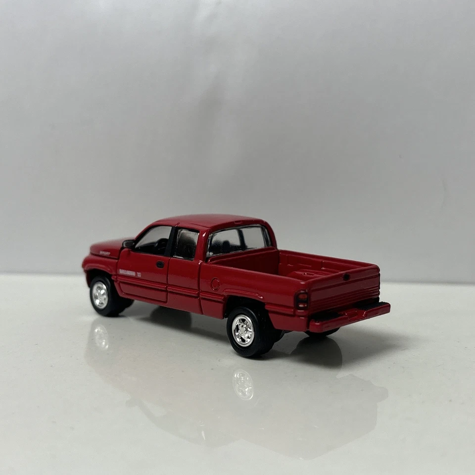 Dodge Ram 2500 Sport V8 2000 00 coleccionable escala 1/64 diecast modelo diorama Foto 4 de 4