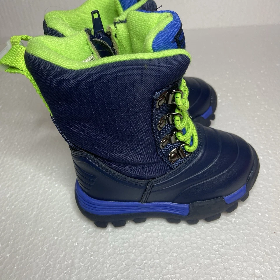 Botas de nieve Carter's azul y verde neón para bebé niño pequeño | Talla 5 Foto 4 de 4
