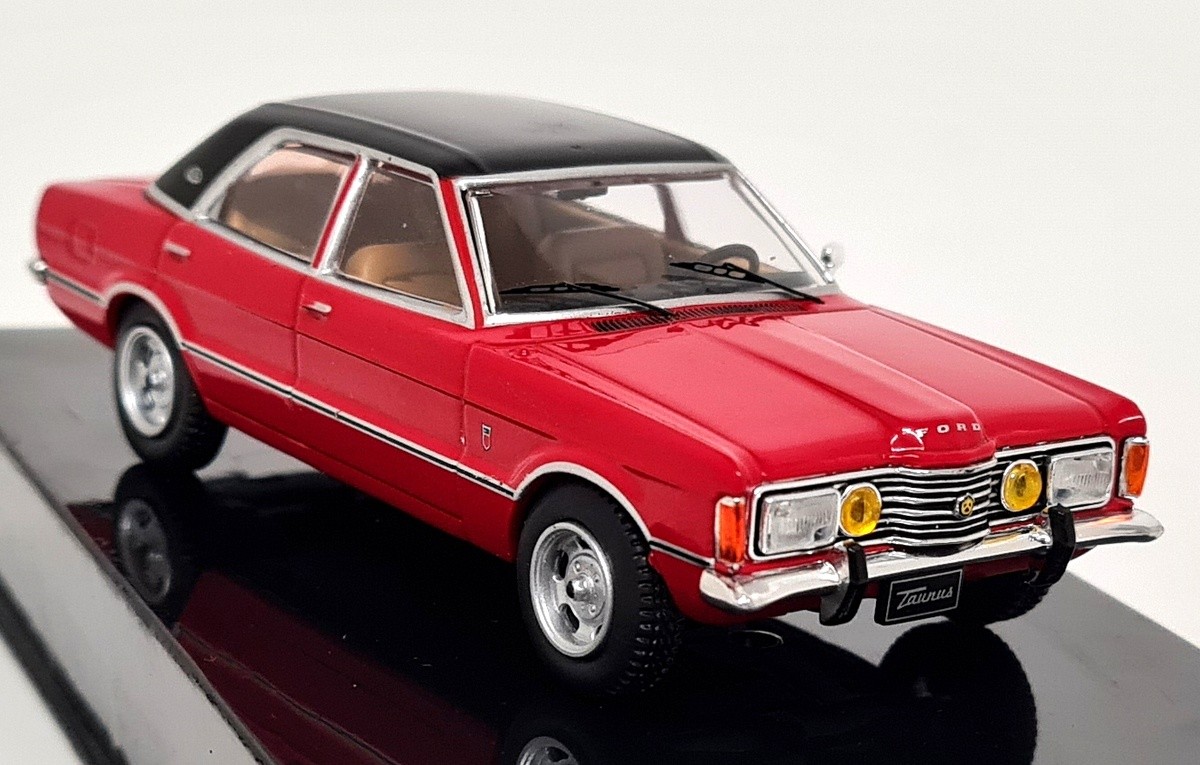 Ixo 1/43 Ford Taunus GXL 1973 Red Diecast Scale Model Car