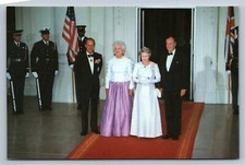 Postcard Pres. & Barbara Bush Queen Elizabeth Prince Philip White House 6x4 M896