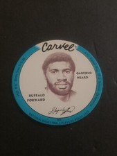 1975 CARVEL BASKETBALL DISC GARFIELD HEARD, BUFFALO BRAVES MINT COND. BLUE