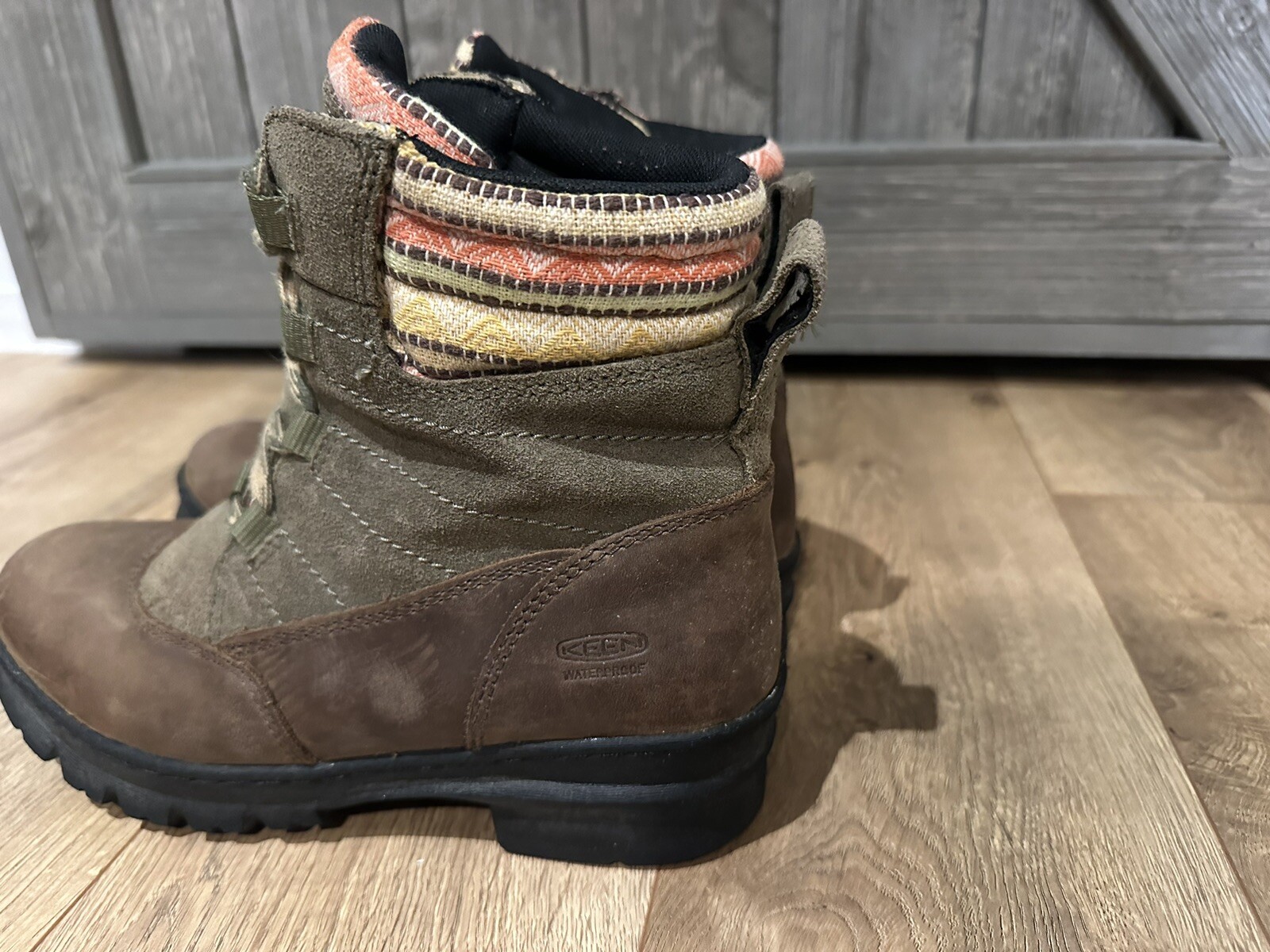 Stivali da trekking Keen Warm Wapato Mid impermeabili marrone verde scamosciato donna taglia 7 5