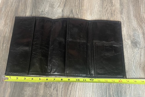 BCBG MAXAZRIA BLACK LEATHER FOLDING TRAVEL CASE WALLET SIZE 6x9 - Picture 10 of 11