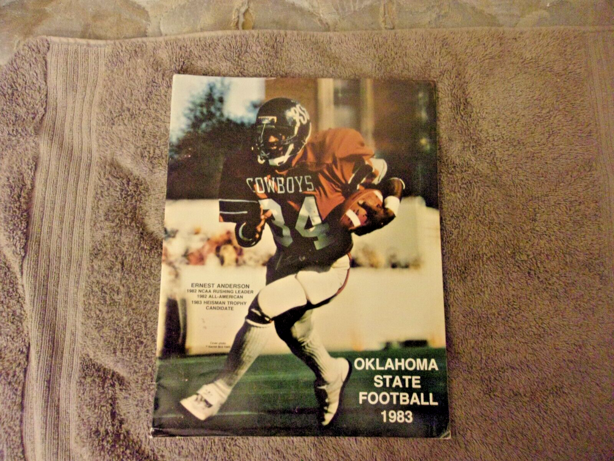 1983 OKLAHOMA STATE FOOTBALL MEDIA GUIDE Yearbook JIMMY JOHNSON