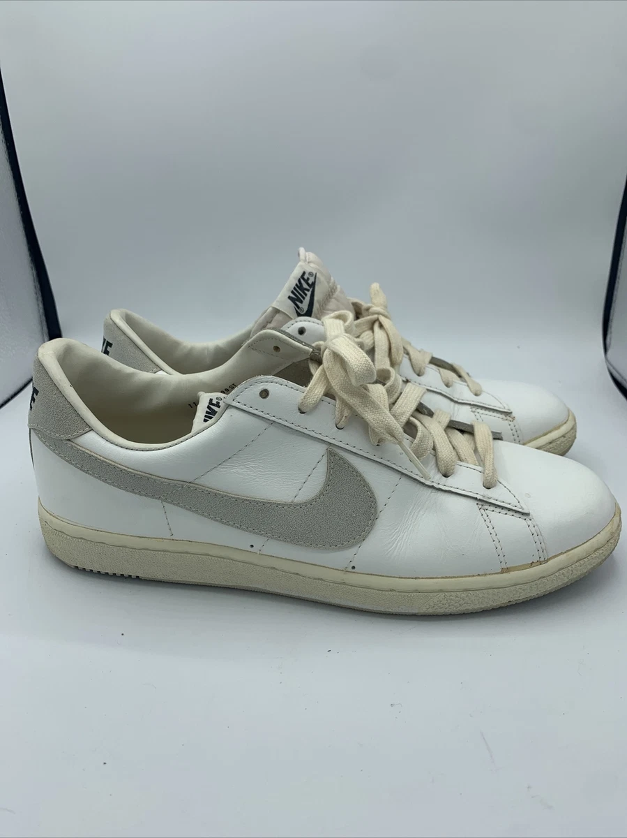 Vintage nike cheap sneakers for sale