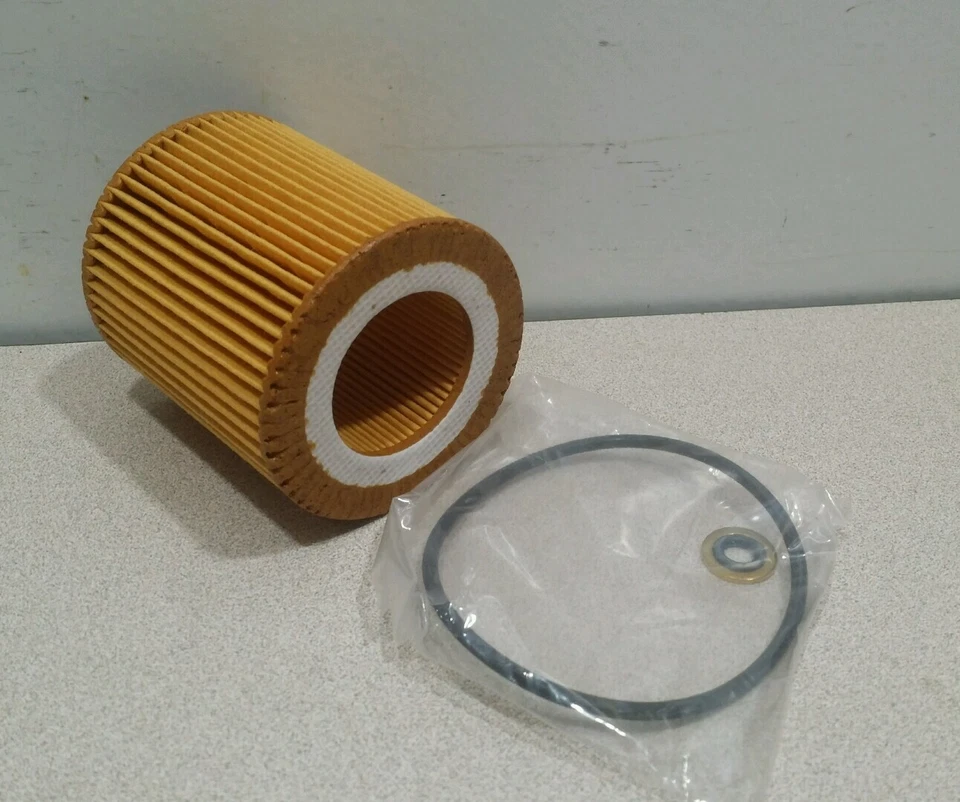 Lot of 2 Pronto PO5607 Engine Oil Filters, Fits vehicles Listed on the chart - Image 4 of 4