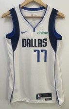 Nike Dri Fit Swingman NBA Jersey Doncic 77 Dallas Mavericks Men XS 36 White