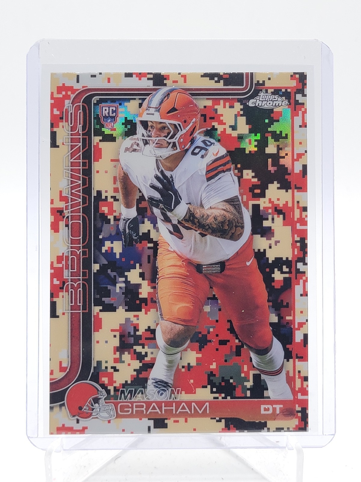 MASON GRAHAM 2025 TOPPS CHROME TEAM CAMO REFRACTOR SP ROOKIE #302 BROWNS Q5462