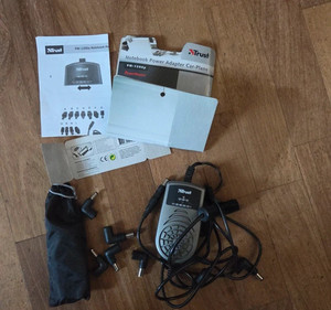 Notebook Netzteil Trust Power Adapter Car - Plane PW-1200p 14129