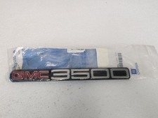 New Oem 01-07 Sierra 03-07 Savana Gmc 3500 Front Door Emblem Nameplate 15707437 New Oem 01-07 Sierra 03-07 Savana Gmc 3500 Front Door Emblem Nameplate 15707437