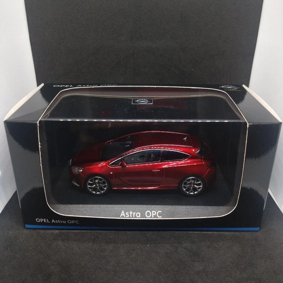 Modellino auto esclusivo Motorart 1/43 Opel Astra J OPC 2012 rosso... - Immagine 2 di 4