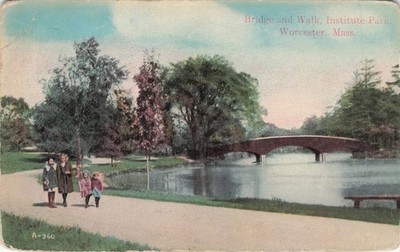 1913 Worcester Mass Institute Park Bridge & Walk Postcard w/ Children