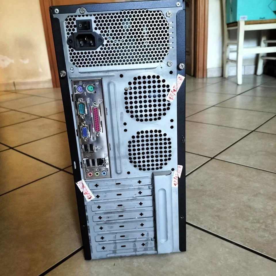 PC de escritorio con XP ASUS P5VD2-VM SE Pentium Dual Core 1.6Ghz RAM2GB... - Imagen 3 de 4