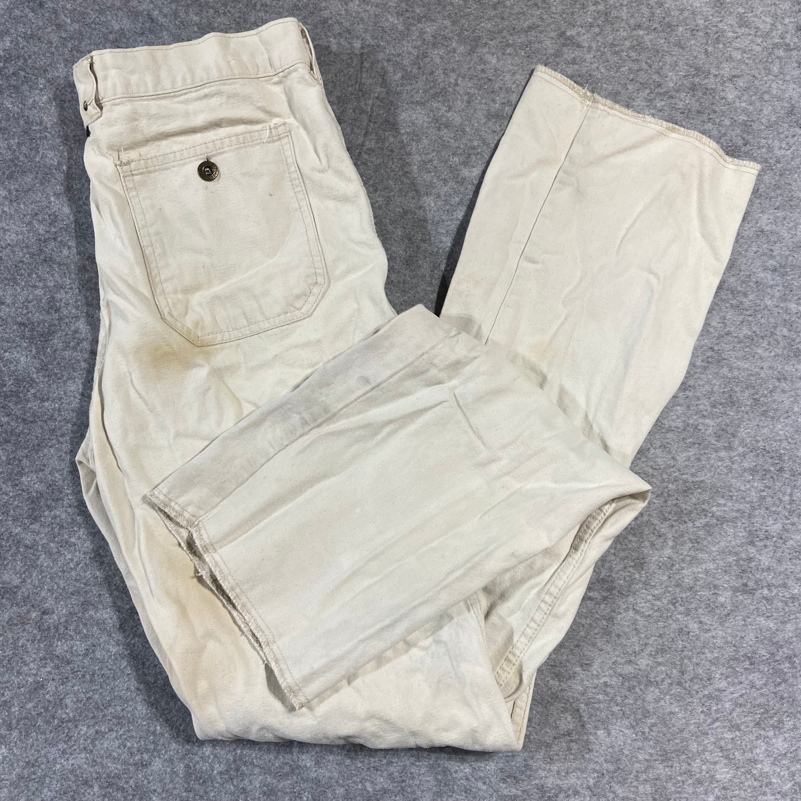 Vintage Jordache Jeans Mens 30x33 Baggy Fit Tapered White Denim Distressed Y2K