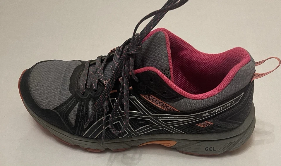 Zapatos deportivos para correr para mujer ASICS GEL-Venture 7 Trial A talla 7,5 gris/rosa/negro Foto 2 de 4