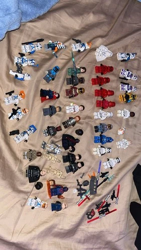 LEGO Starwars Mini Figure Lot Mix of Sequal and Prequal Plus 2 Marvel Figures