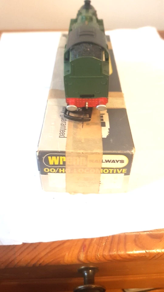 Wrenn W2220  GWR Green 2-6-4 MT4 Tank 8230 Boxed Lovely Loco Locomotive Rare  - Image 4 of 4