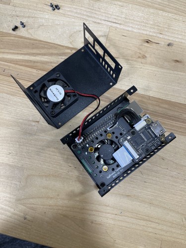 Geekworm X630-C1 Metal Case KVM-A3 Kit with Raspberry Pi 4 with Case PIKVM - Afbeelding 8 van 11