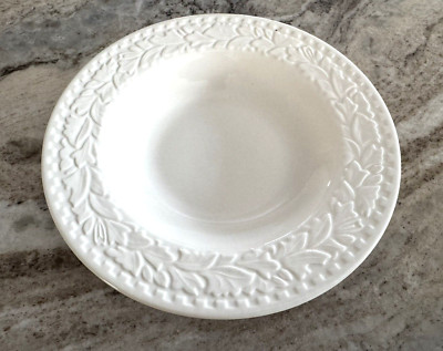 Sango Athens 8872 White Embossed Leaf - 8-7/8'' RIM SOUP BOWL