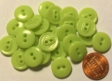 24 Shiny Lime Green Sew-through Plastic Buttons 9/16" 14.5mm 10065
