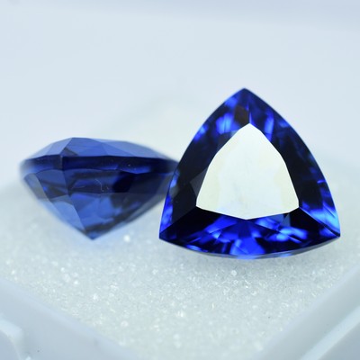 Natural Flawless BLUE Sapphire 18.30 Ct CERTIFIED Loose Gemstone Trillion Shape