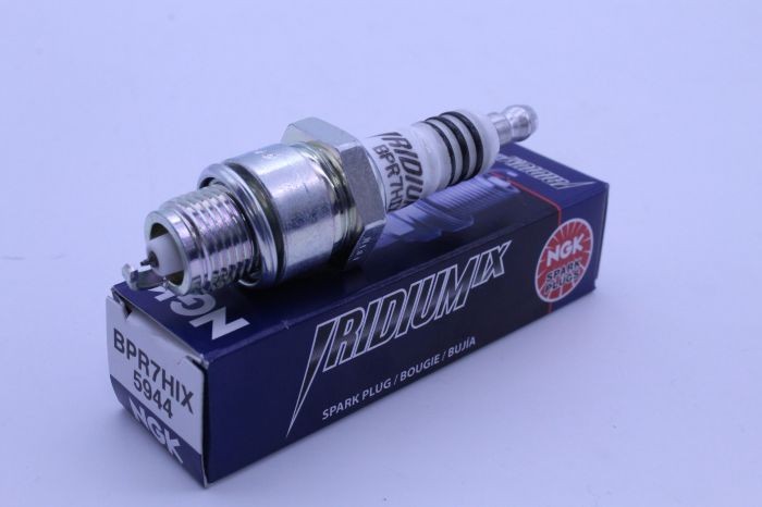 NGK Iridium IX Spark Plug BPR7HIX Fine Iridium Tip Trivalent Plating 5944