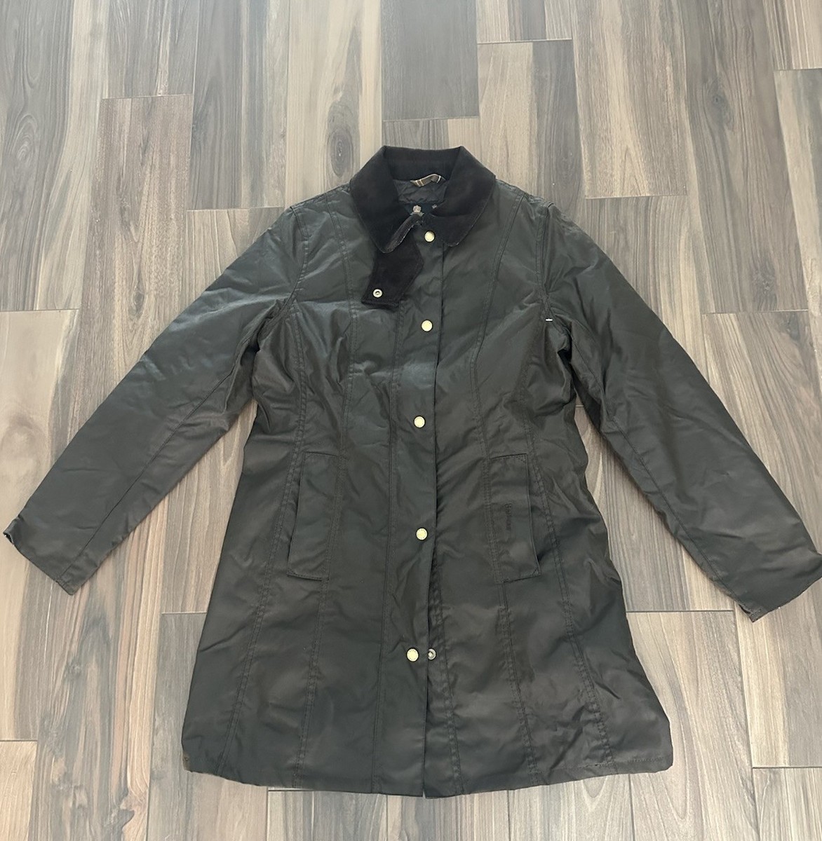 NEW BARBOUR Women's Highclere Wax Jacket Olive Size - Main Image