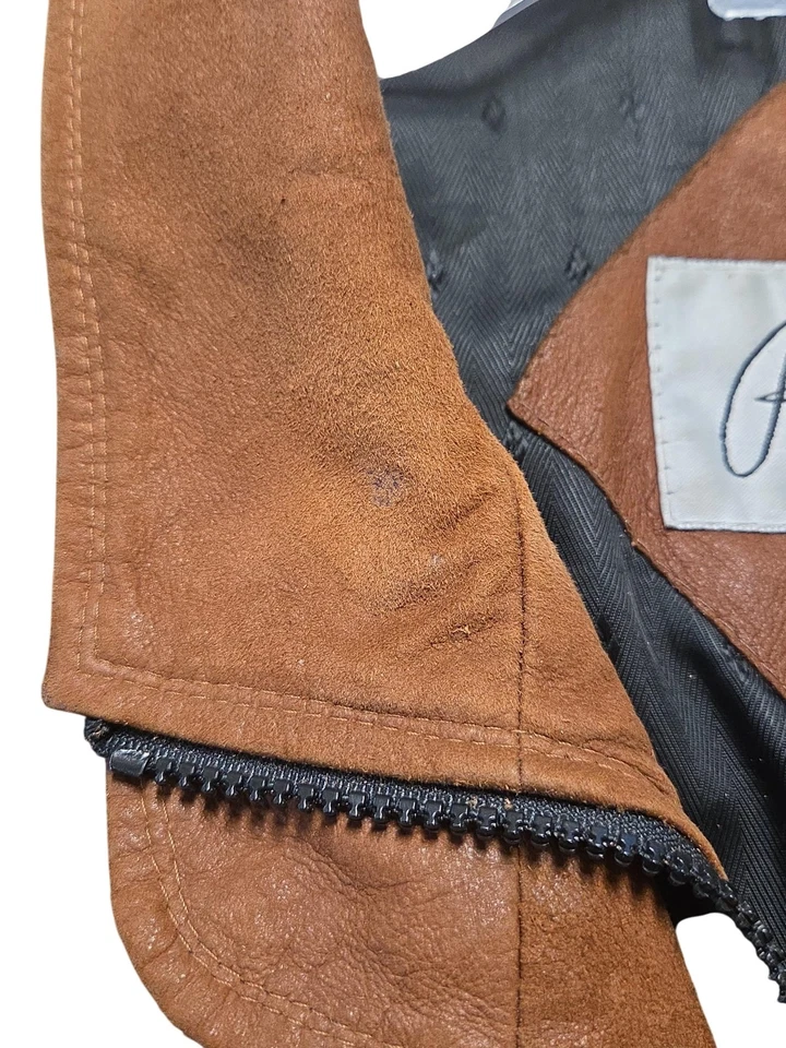 Jaqueta Bombardeiro Remy Couro Camurça Masculina 46 Preta Marrom Zíper Completo Fabricada nos EUA Usada - Imagem 3 de 4