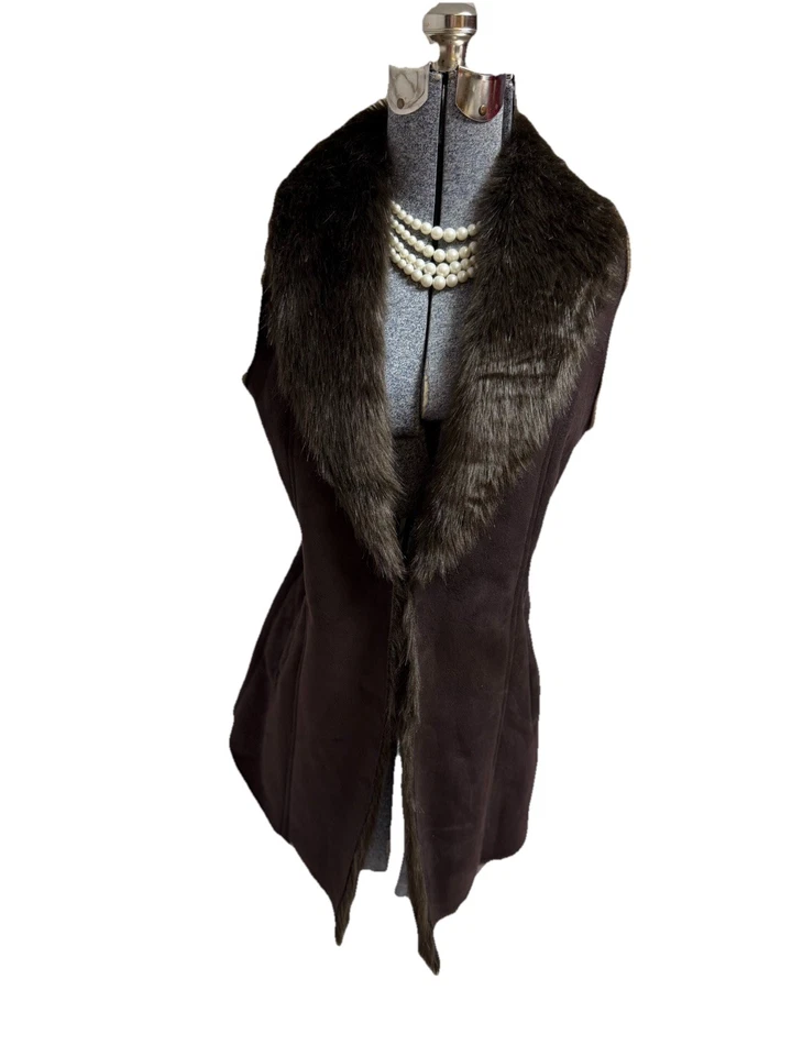 NEW J McLaughlin Vest Size M Faux Fur Trim Single Hook Closure Brown Earth Tone - Image 3 of 4