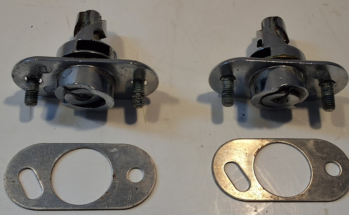 1972-89 Mercedes Benz R107 Hardtop Lock Latch Lock Pins -Nice
