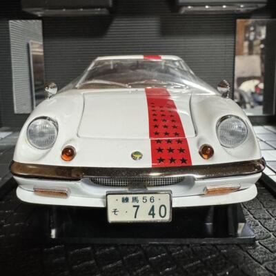 京商 1:18 LOTUS EUROPA SPECIAL Lotus Europa Special White with Red Stripe & Graphics The