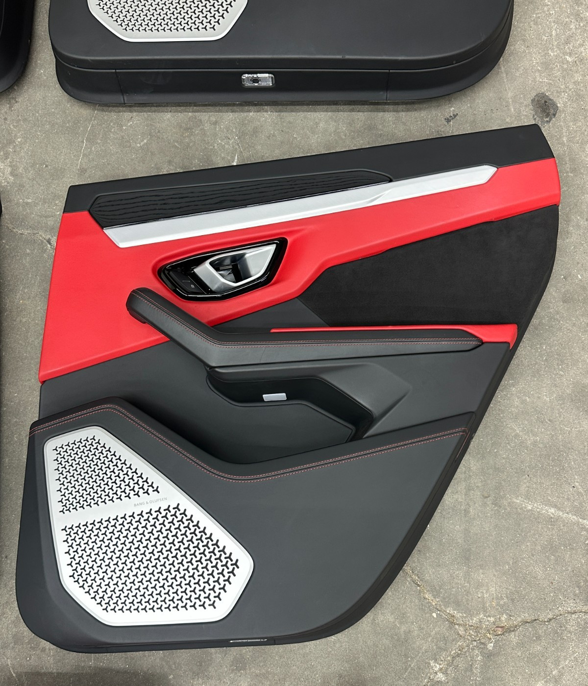 2018-2024 LAMBORGHINI URUS FRONT REAR RED SEATS DOOR PANEL SET OEM