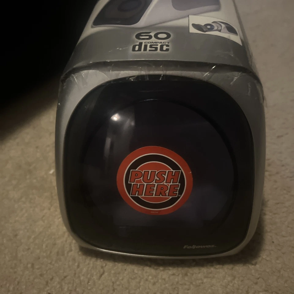 FUNDA DE DISCO CD DVD DE ESCRITORIO FELLOWES SOPORTE RETRÁCTIL ABIERTO A PRESIÓN ¡CAJA DE ALMACENAMIENTO EN MUY BUENA CONDICIÓN! Foto 2 de 3