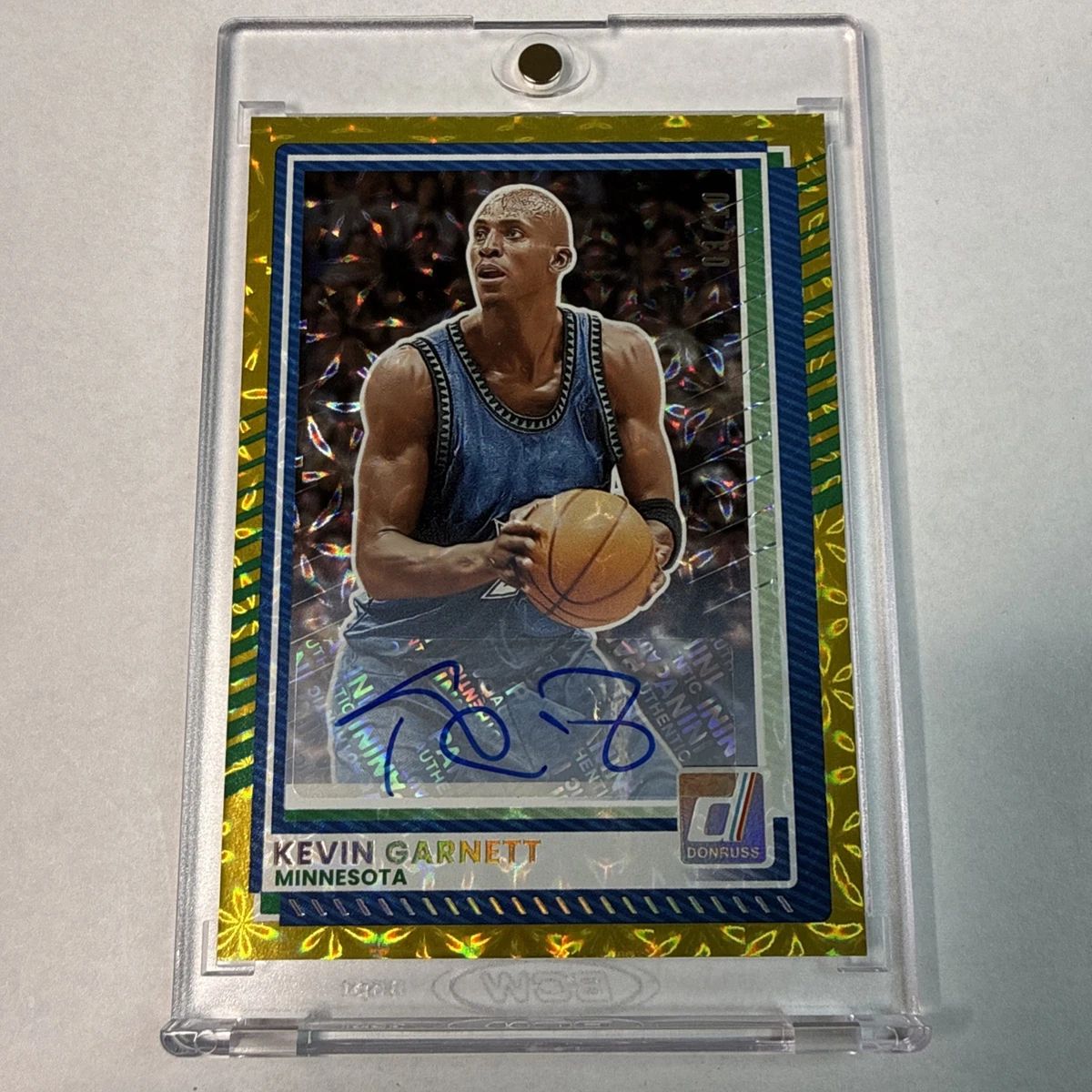 Kevin Garnett Basketball Autographed Sports Trading Cards