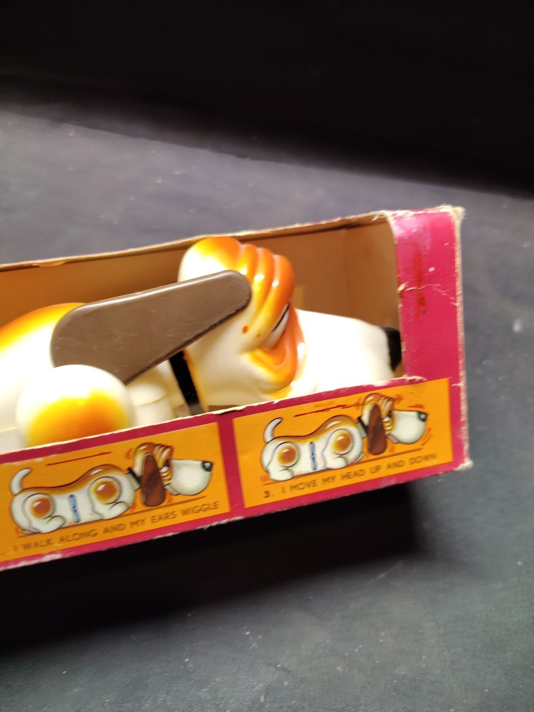 VINTAGE Cragstan Wind Up PETER POOCH Toy Dog 1570-6 HONG KONG Vanda