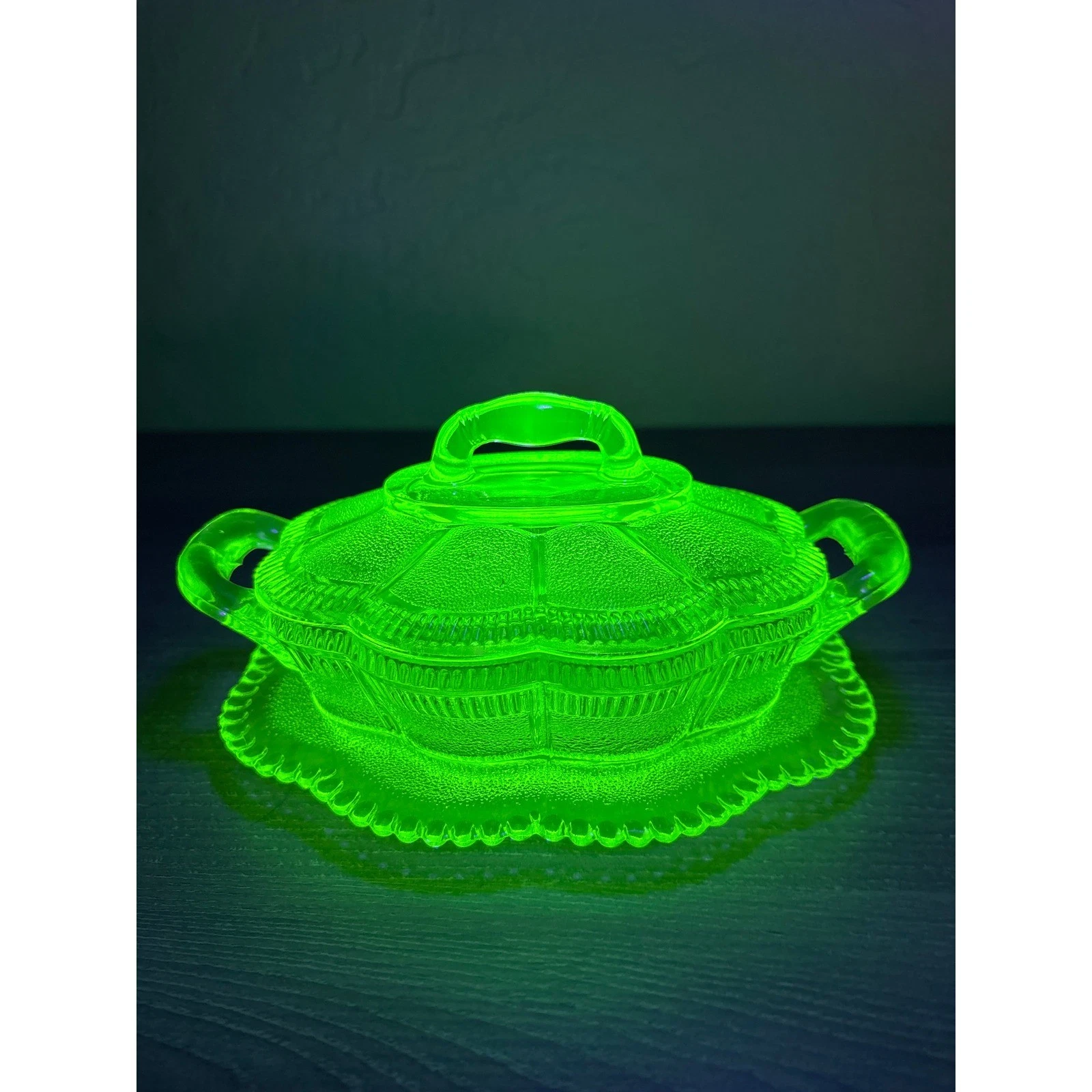 Antique 1880s Bryce Brothers Lorne Vaseline Uranium Glass Lidded Butter Dish