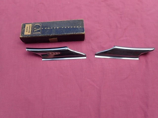 Pontiac Star Chief 1956 guardabarros delantero pintura divisor molduras, diestro derecho, ¡nuevo! 521468 Foto 3 de 4